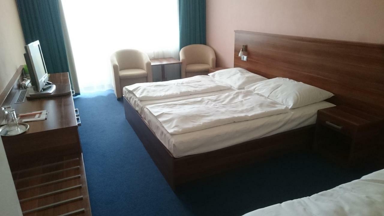 Lipno Wellness - Frymburk Hotel Private Family Room Exterior foto